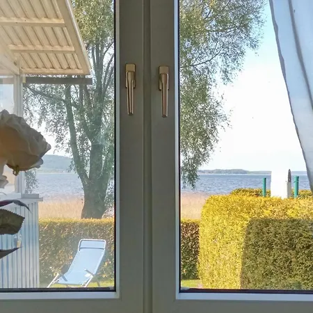 Ferienhaus Kummerow 度假居 Kummerow (Mecklenburgische Seenplatte)